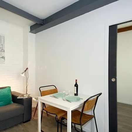 Transparent Marais Apartment Paris