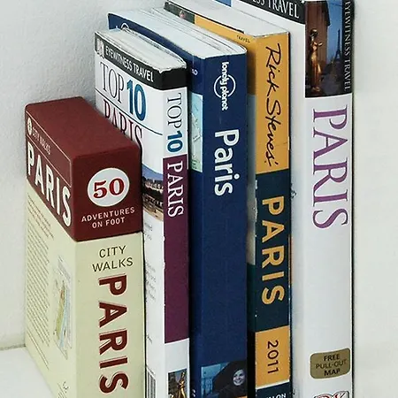 Transparent Marais Apartment *