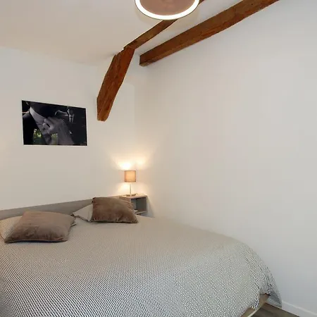 Apartment Transparent Marais