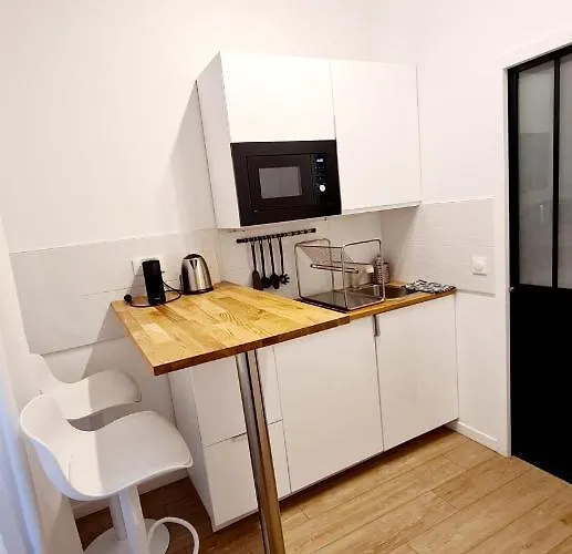 Transparent Marais דירה