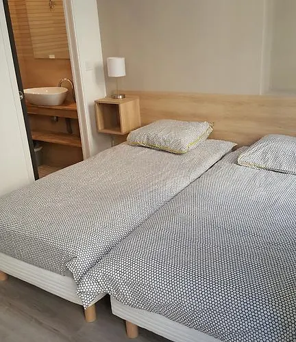 דירה Transparent Marais