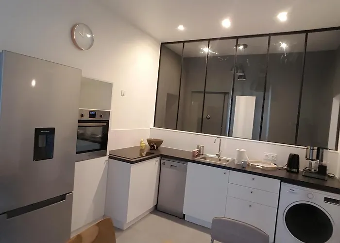 Transparent Marais דירה